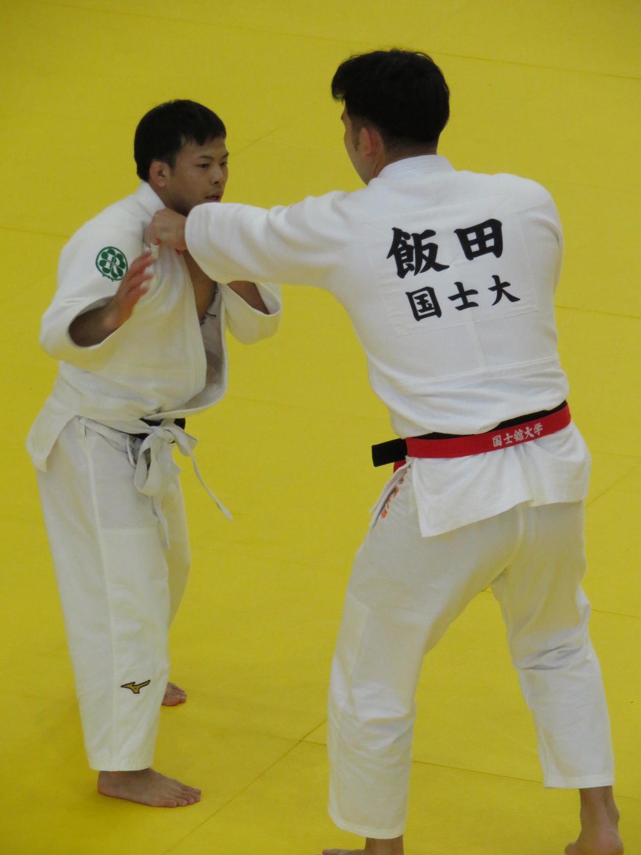 全日本選手権2回戦で飯田健太郎と対戦する永山竜樹（撮影・峯岸佑樹）