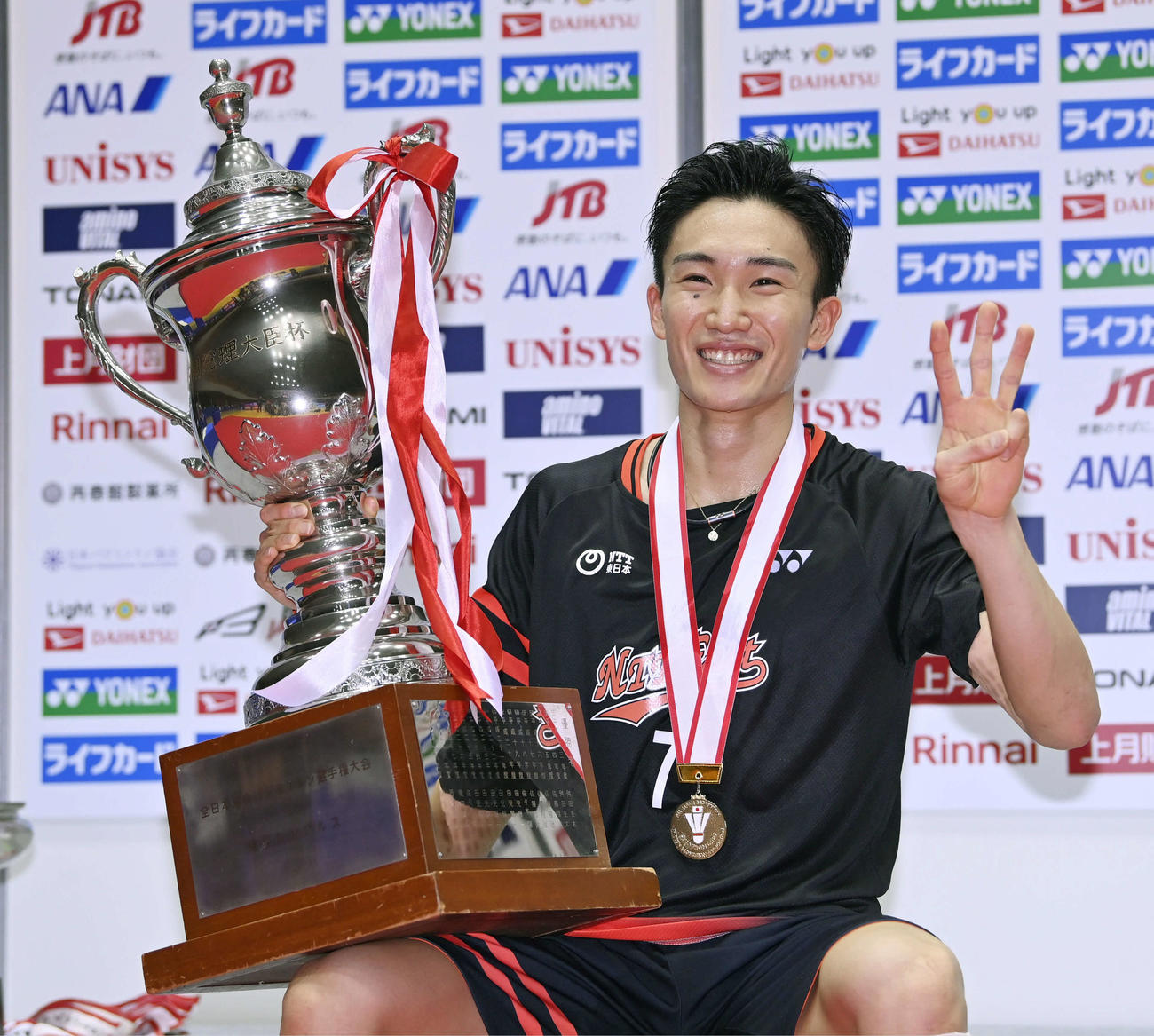 男子シングルスで優勝した桃田（代表撮影）