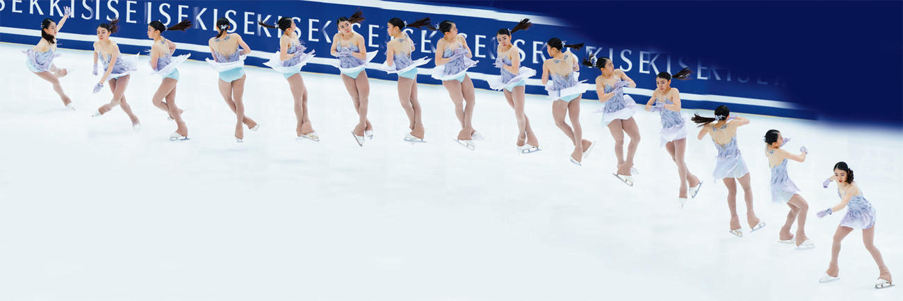 女子フリーでの紀平梨花の４回転サルコー連続写真(代表撮影)