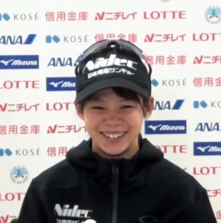 オンライン取材に応じる高木菜那