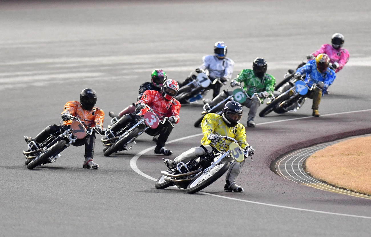 SS王座決定戦TR4回戦11R　1着高橋貢（5）、2着伊藤信夫（3）、3着佐々木啓（7）（撮影・柴田隆二）