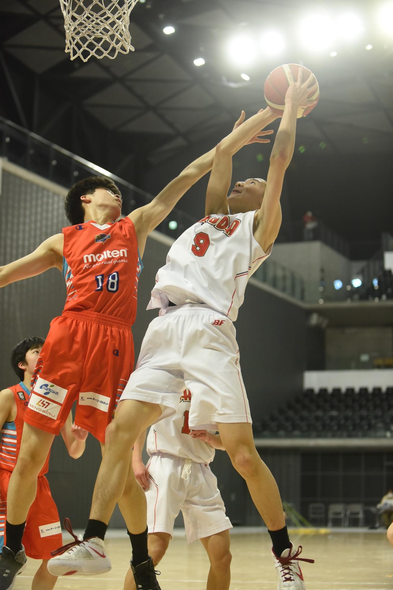 八村指導の坂本監督の奥田BC勝利/ジュニアバスケ - バスケットボール写真ニュース : 日刊スポーツ