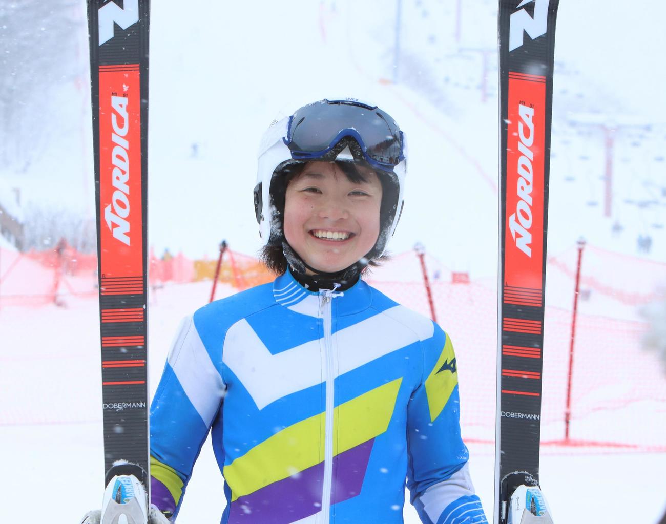 女子大回転を初優勝した嘉屋（撮影・奥村晶治）
