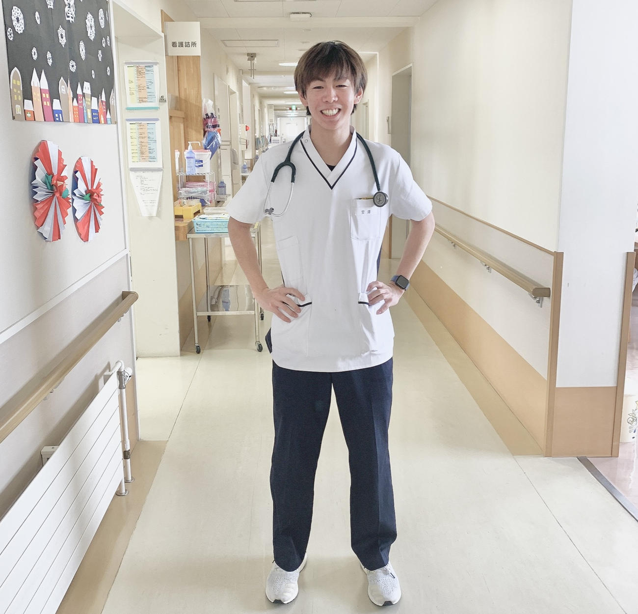 准看護師として下川病院で働くジャンプ安沢（本人提供）