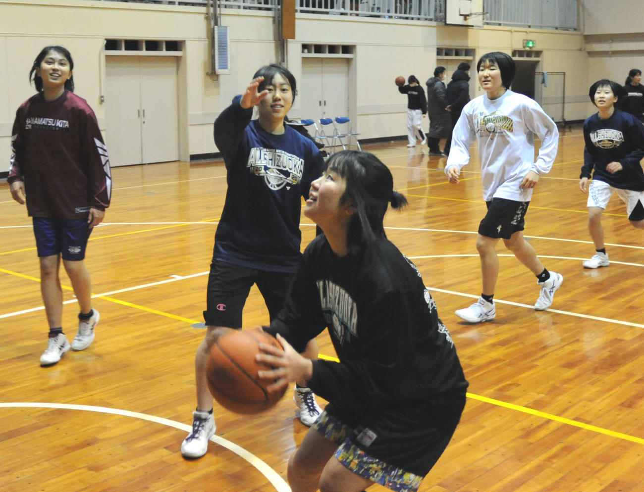 練習に励む浜松北の選手たち