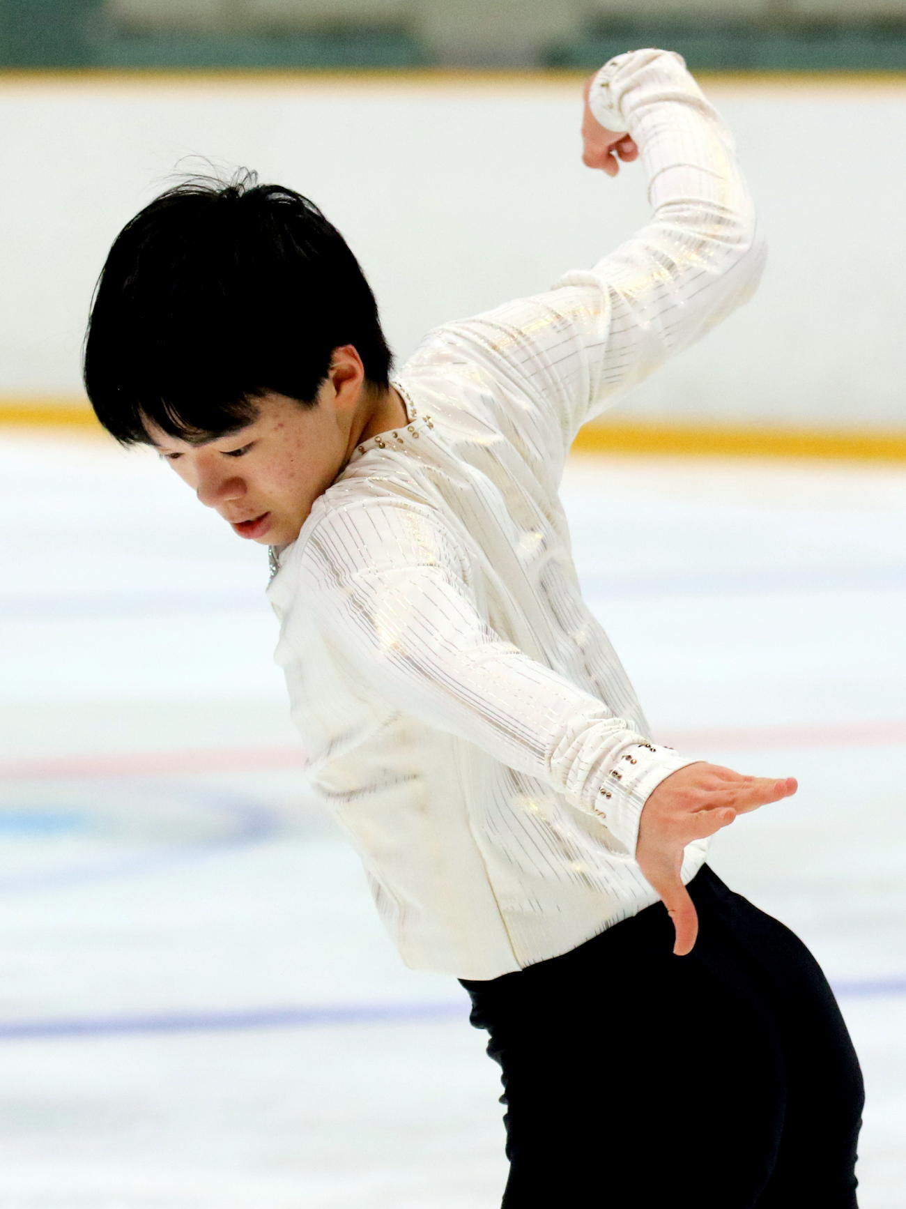 全国高校スケート選手権フィギュア競技　男子予選（SP）で首位発進した星槎国際横浜の鍵山優真（撮影・木下淳）