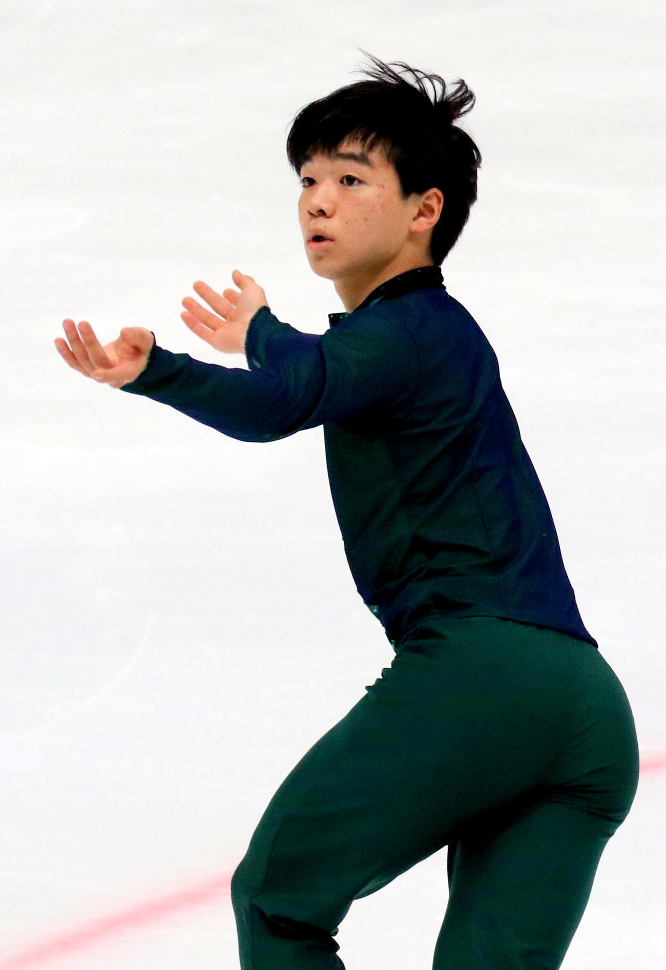 全国高校スケート選手権フィギュア競技　男子決勝（フリー）でインターハイ初出場初優勝を遂げた星槎国際横浜の鍵山優真（撮影・木下淳）