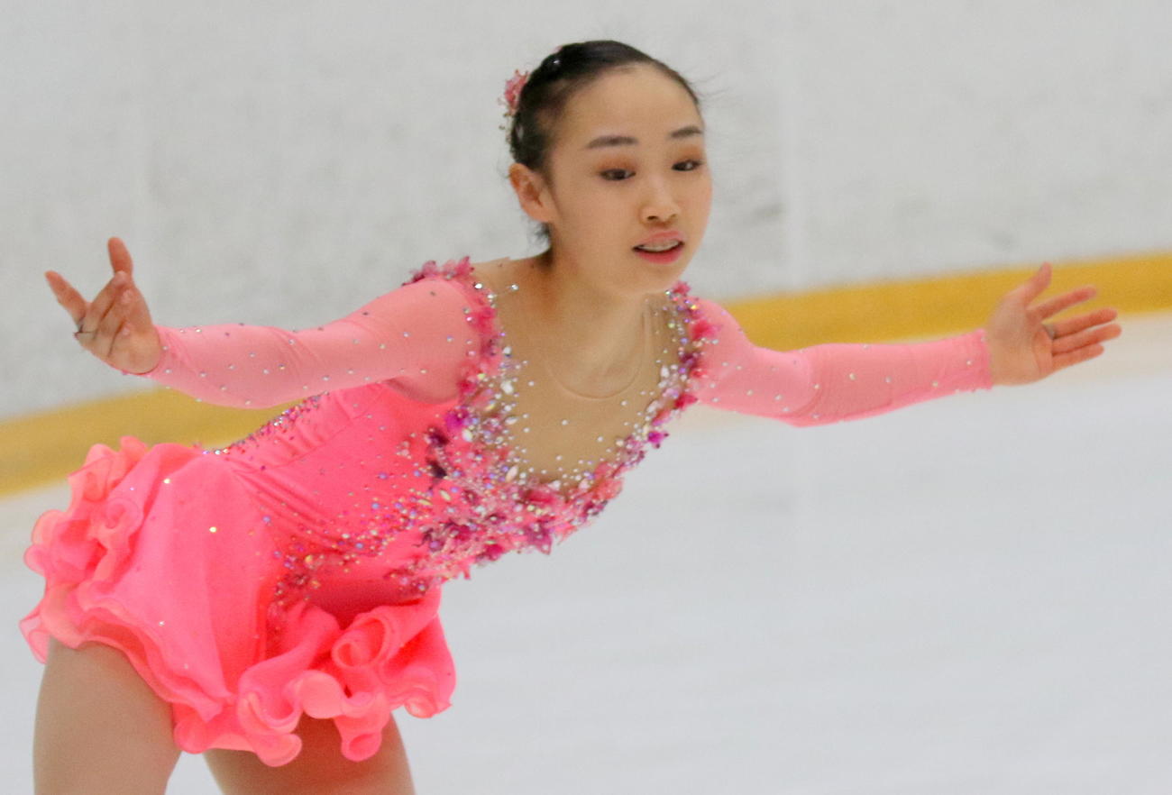 全国高校スケート選手権フィギュア競技　女子決勝（フリー）でSP2位から逆転し、インターハイ初出場初制覇を遂げた中京大中京1年の松生理乃（撮影・木下淳）
