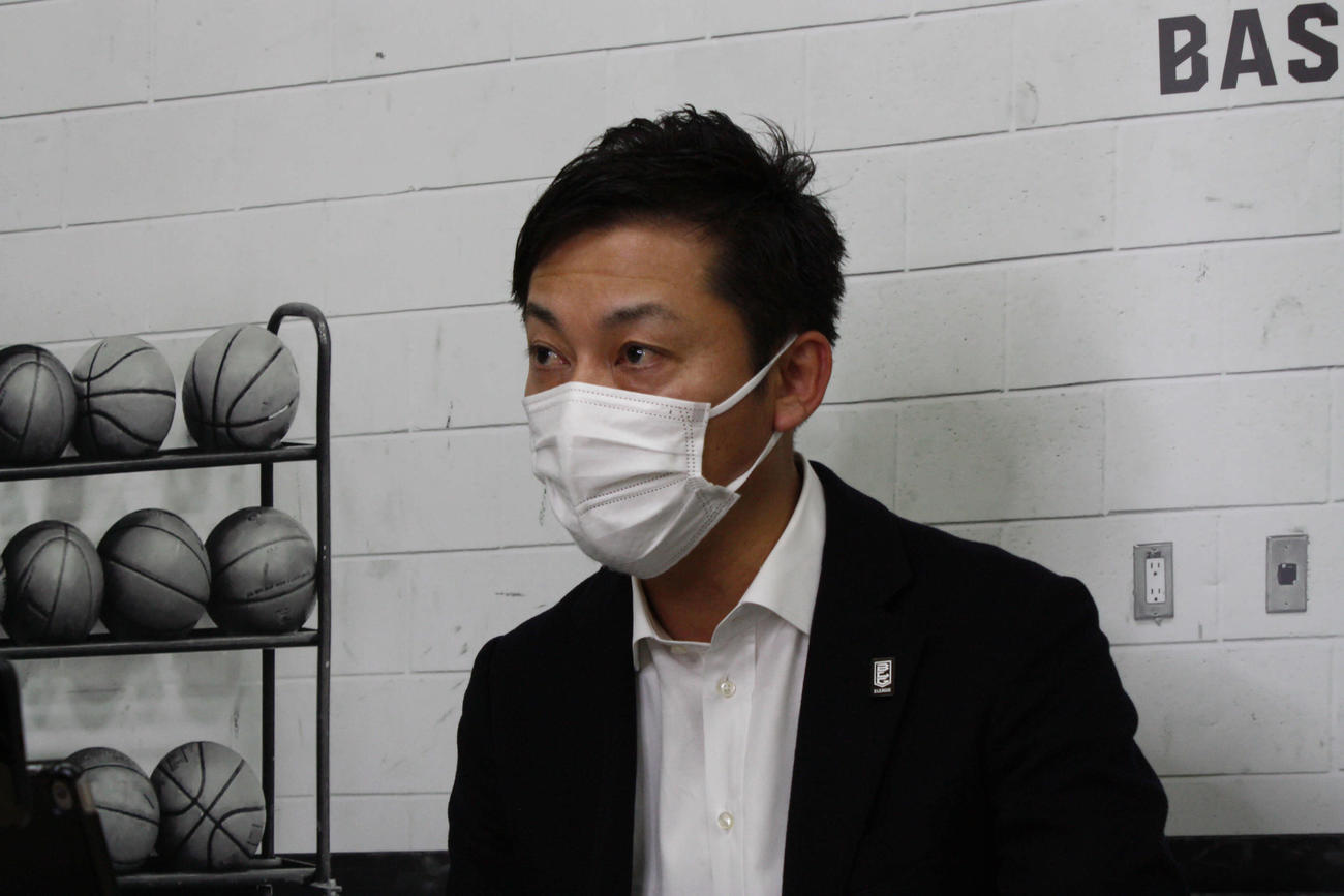 オンライン会見に応じた島田チェアマン（Bリーグ提供）