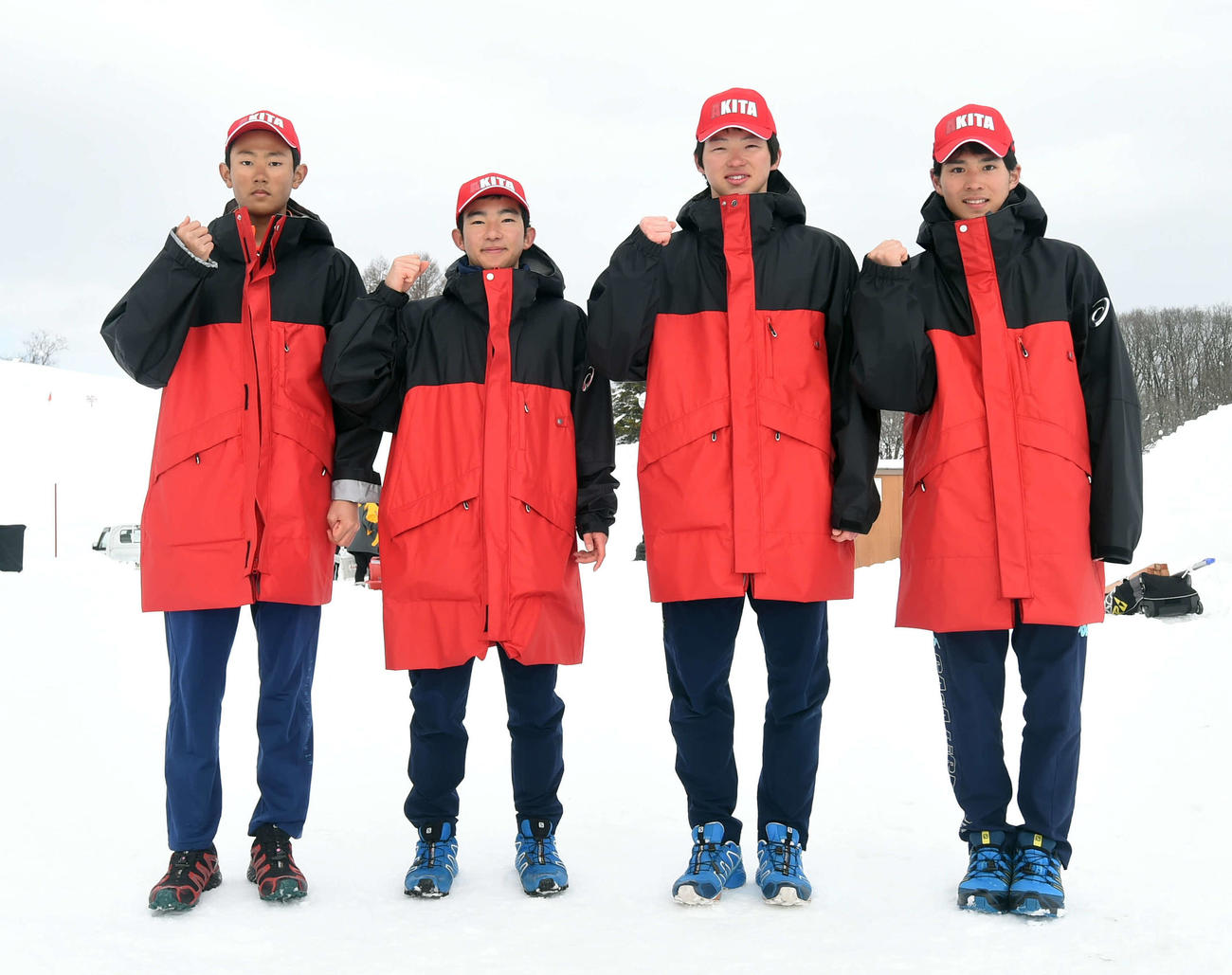 男子距離40キロリレーで3位入賞した花輪のリレーメンバー。左から古田、花岡、畠山、木村（撮影・相沢孔志）