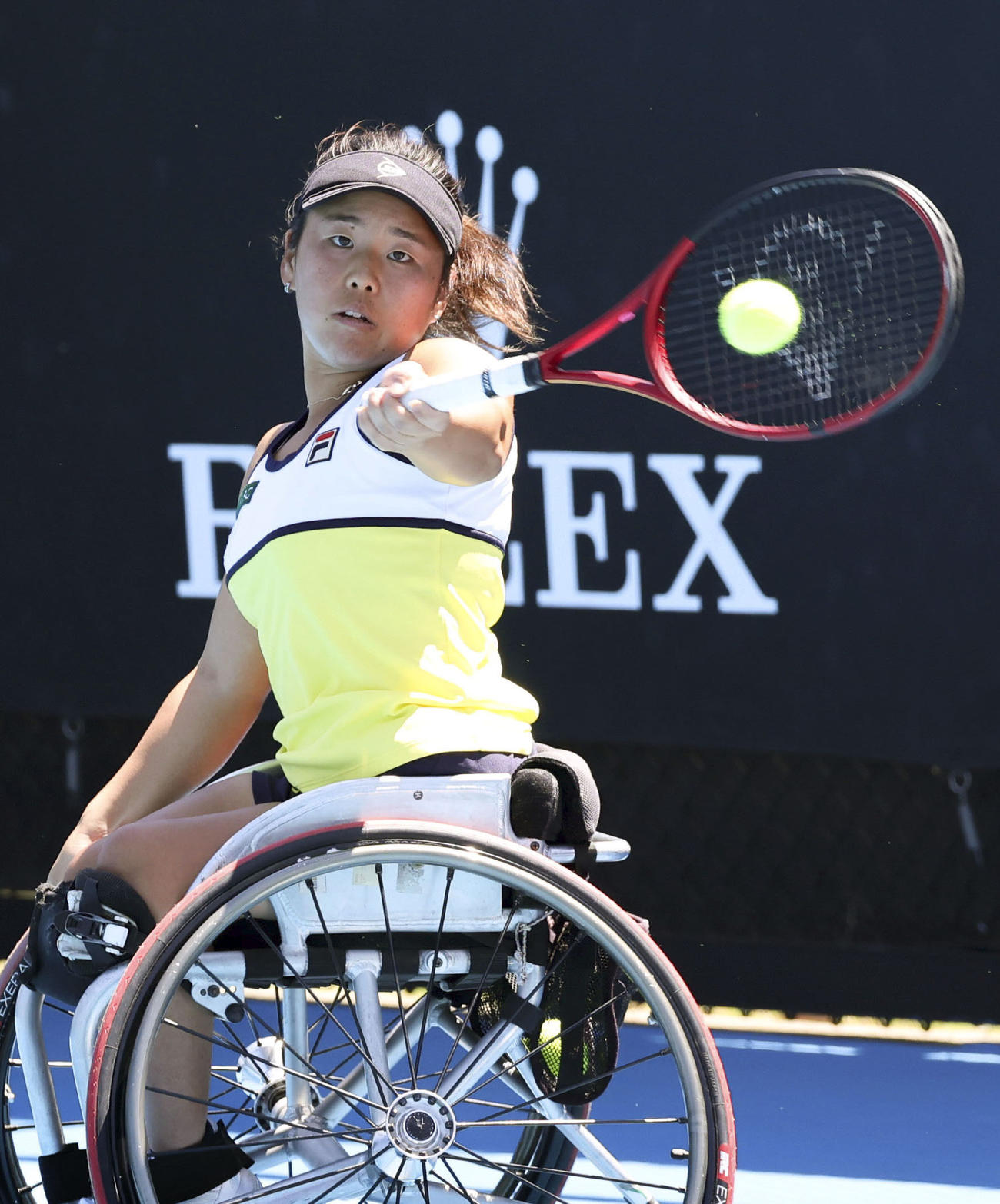 車いすの部女子シングルス準決勝を突破した上地結衣（共同）