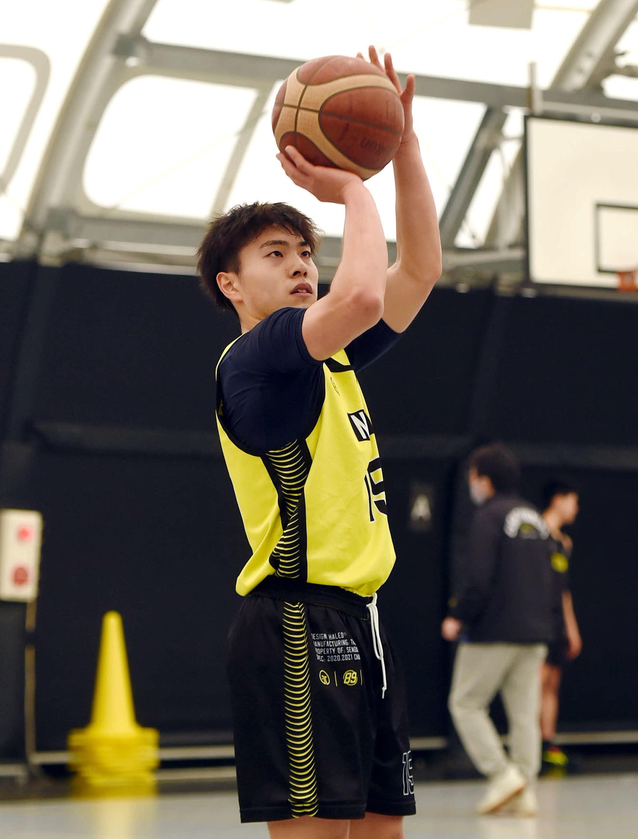 フリースローを放つ仙台渡辺（撮影・相沢孔志）
