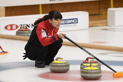 カーリング松村千秋が親子対決に快勝 前日兄妹対決 スポーツ 日刊スポーツ