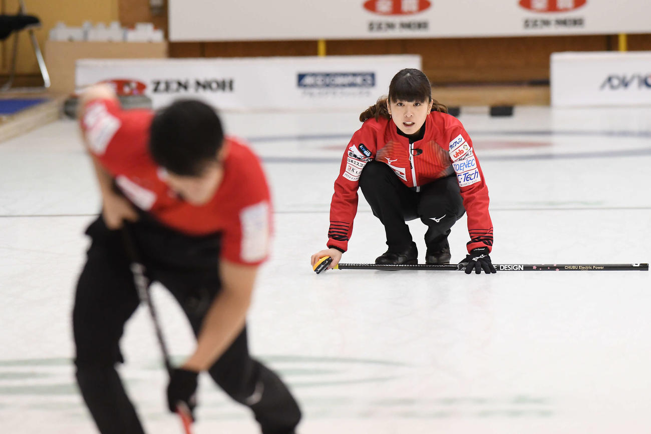 準優勝を突破し、決勝では兄雄太のペアと対戦する妹の松村千秋(C)JCA IDE