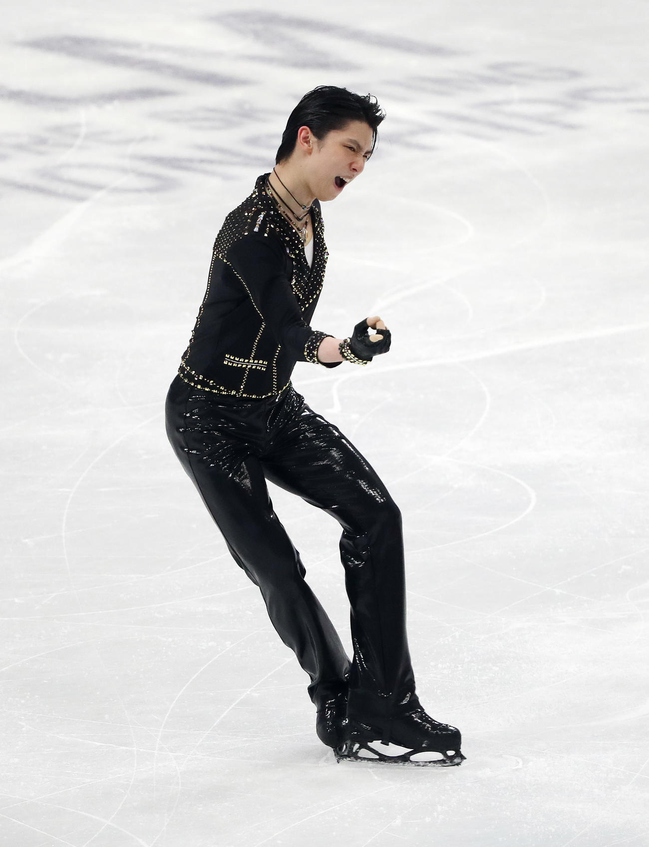 男子SPの演技に臨む羽生結弦（撮影・PNP）