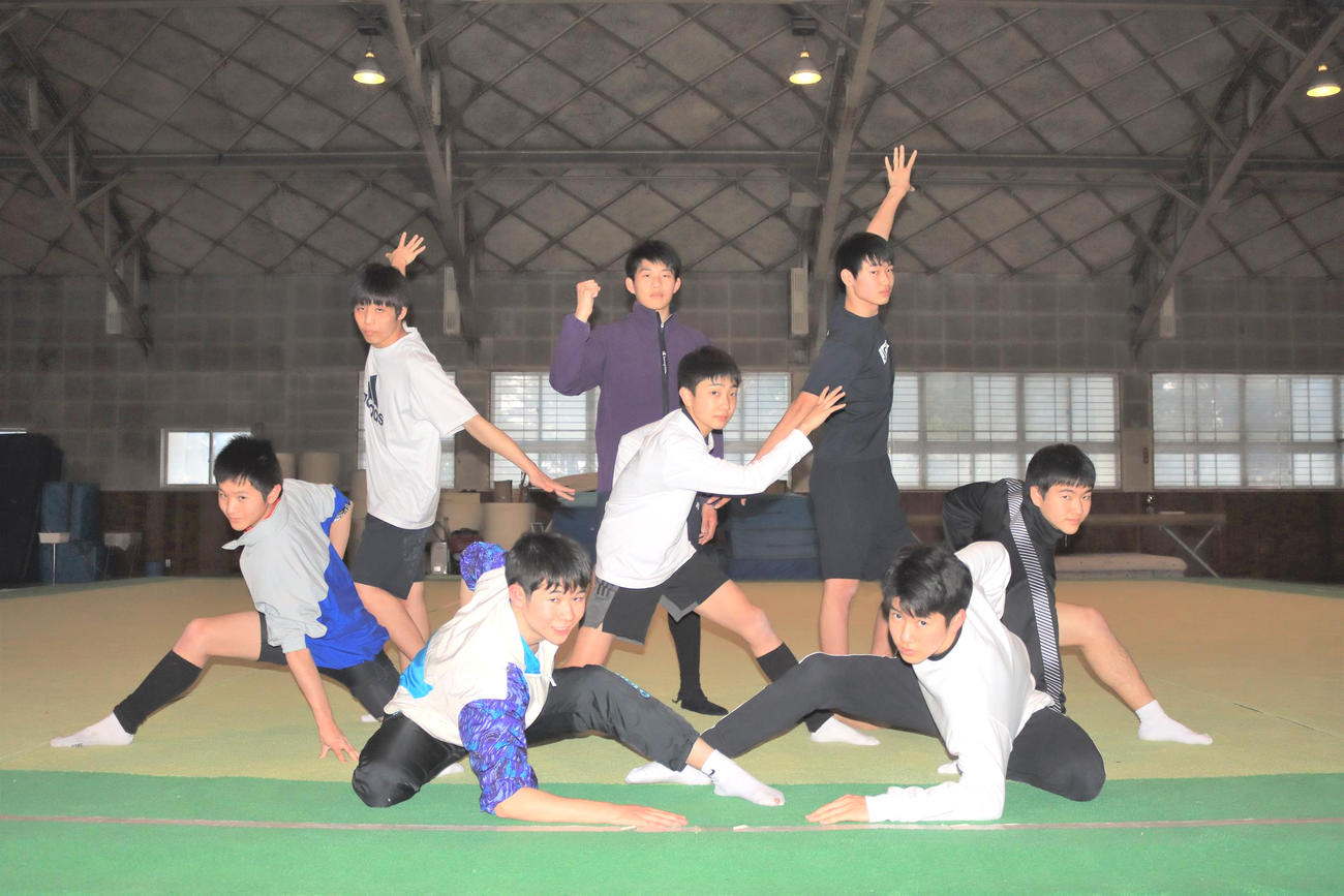 全国高校選抜に出場する新体操男子の恵庭南（撮影・保坂果那）