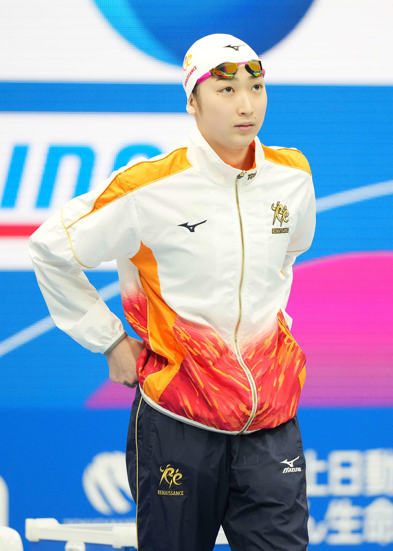 女子100メートルバタフライ予選に臨む池江（撮影・鈴木みどり）