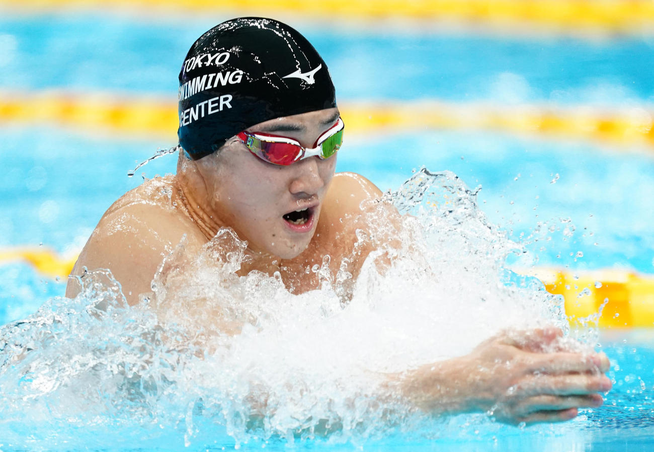 男子200メートル平泳ぎ決勝　日本新記録で優勝した佐藤（撮影・菅敏）