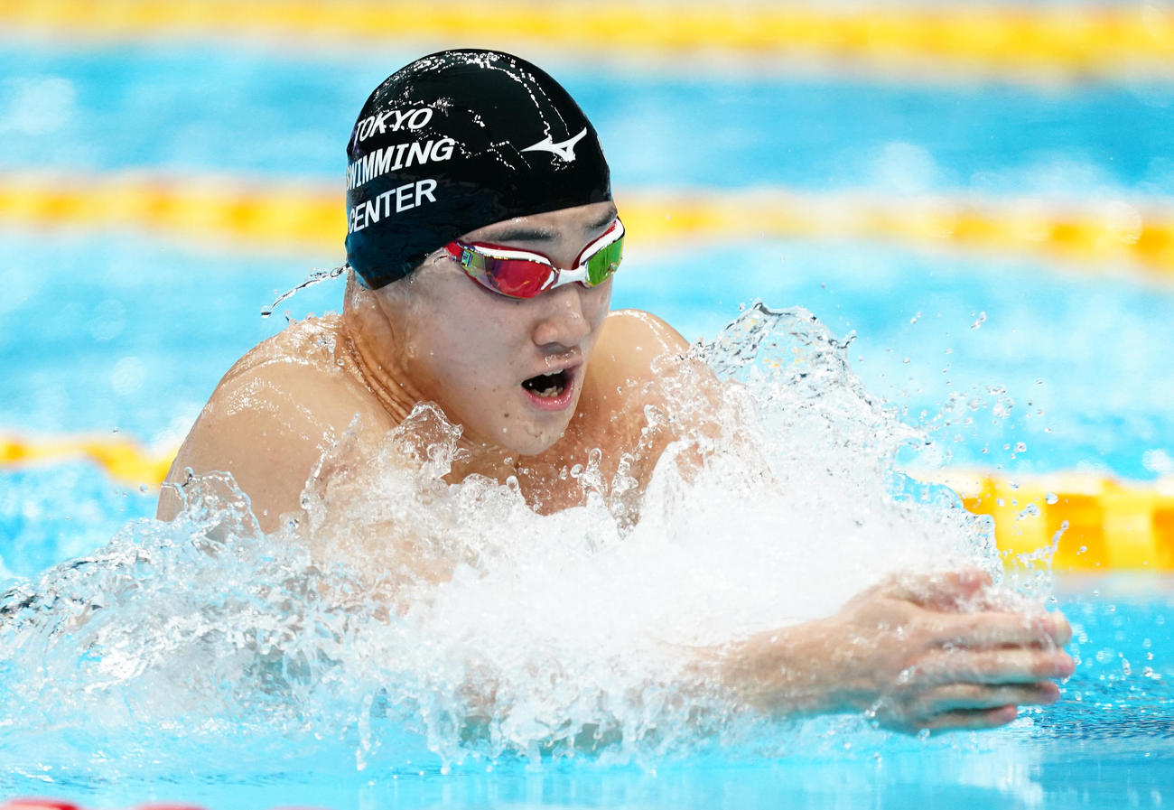 男子200メートル平泳ぎ決勝　日本新記録で優勝した佐藤（撮影・菅敏）