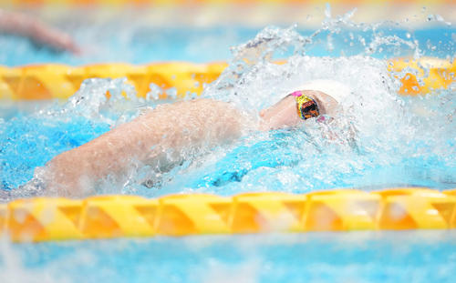 女子100メートル自由形決勝で力泳する池江（撮影・鈴木みどり）