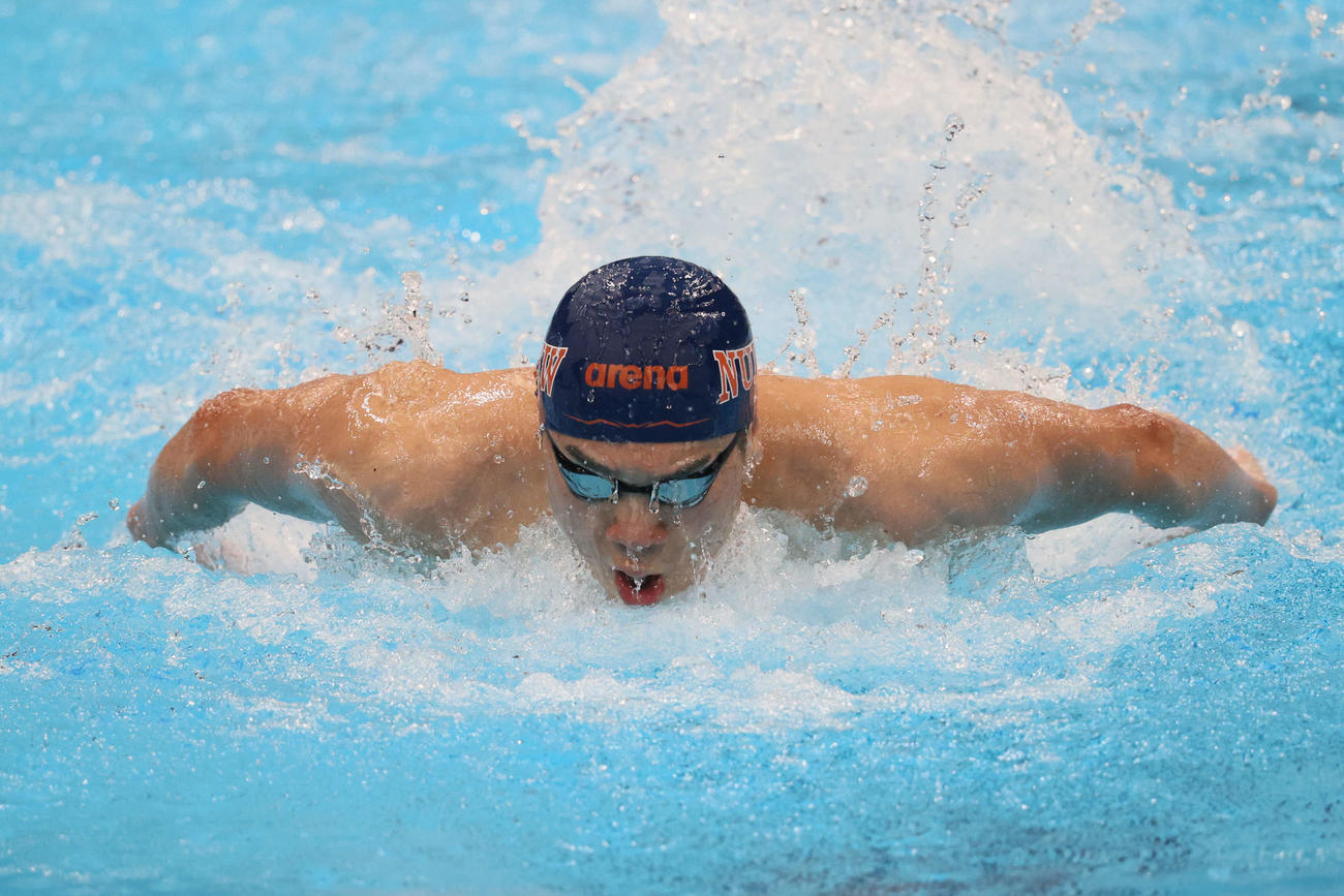 男子100メートルバタフライ予選で力泳する水沼（代表撮影）