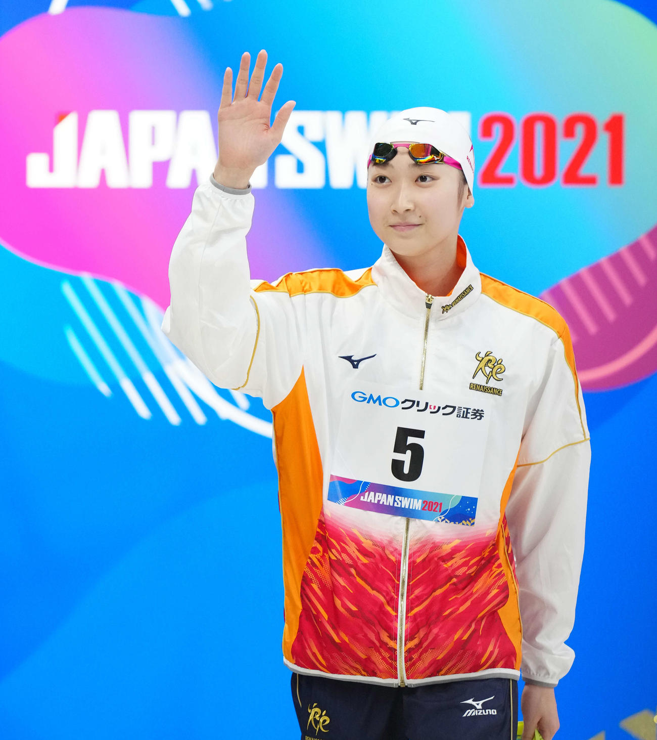 女子50メートルバタフライ決勝に臨む池江（撮影・江口和貴）