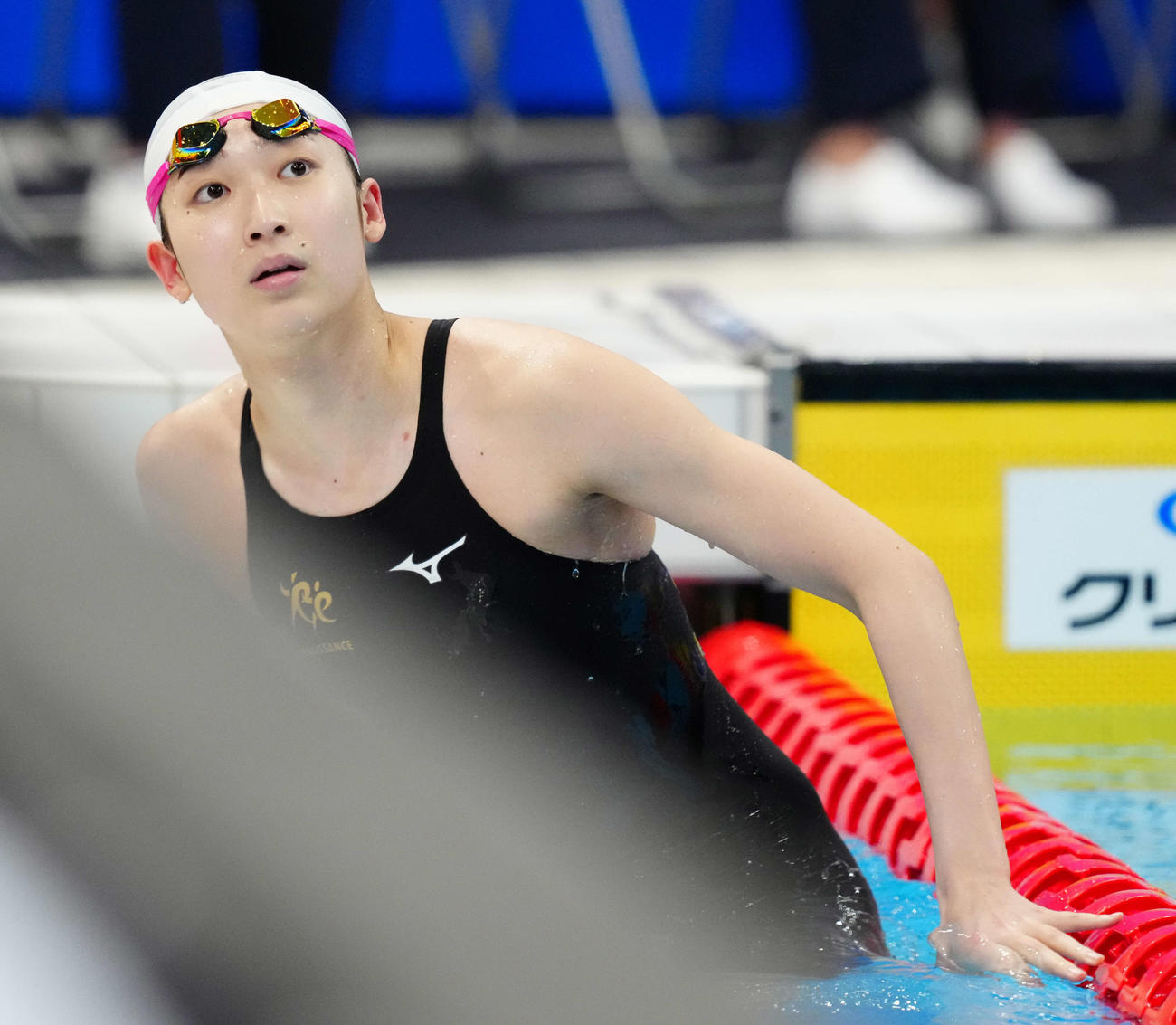 女子50メートルバタフライ予選、全体2位で決勝進出した池江（撮影・江口和貴）