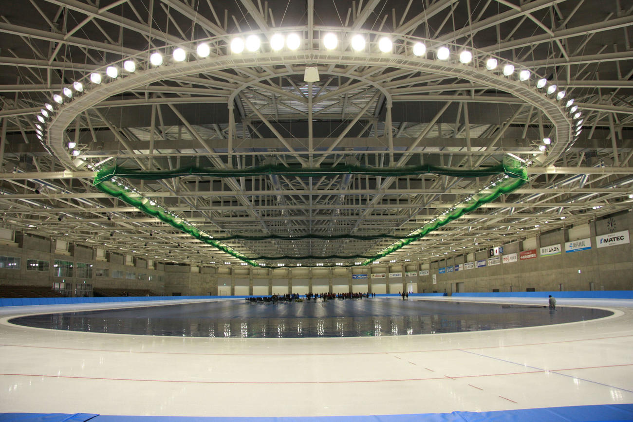 帯広の森スケート場「明治北海道十勝オーバル」