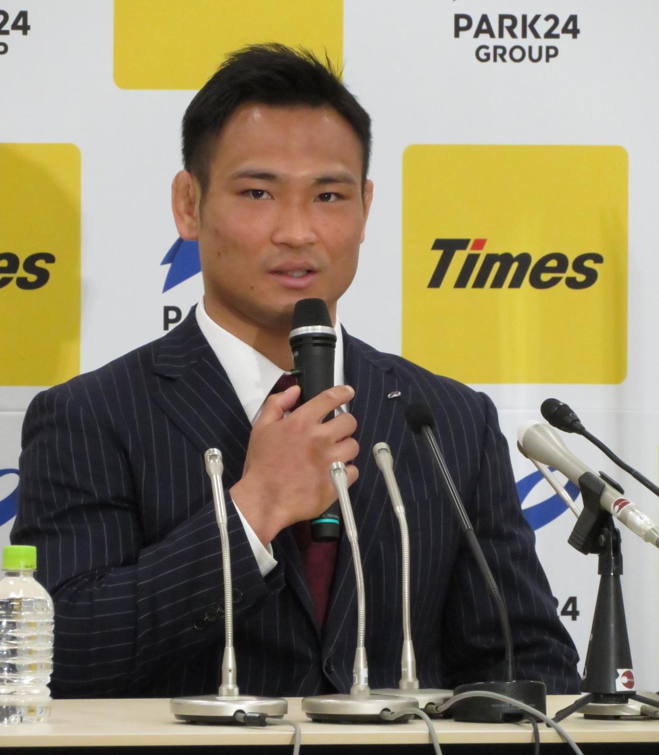 現役引退を発表した海老沼匡（撮影・峯岸佑樹）