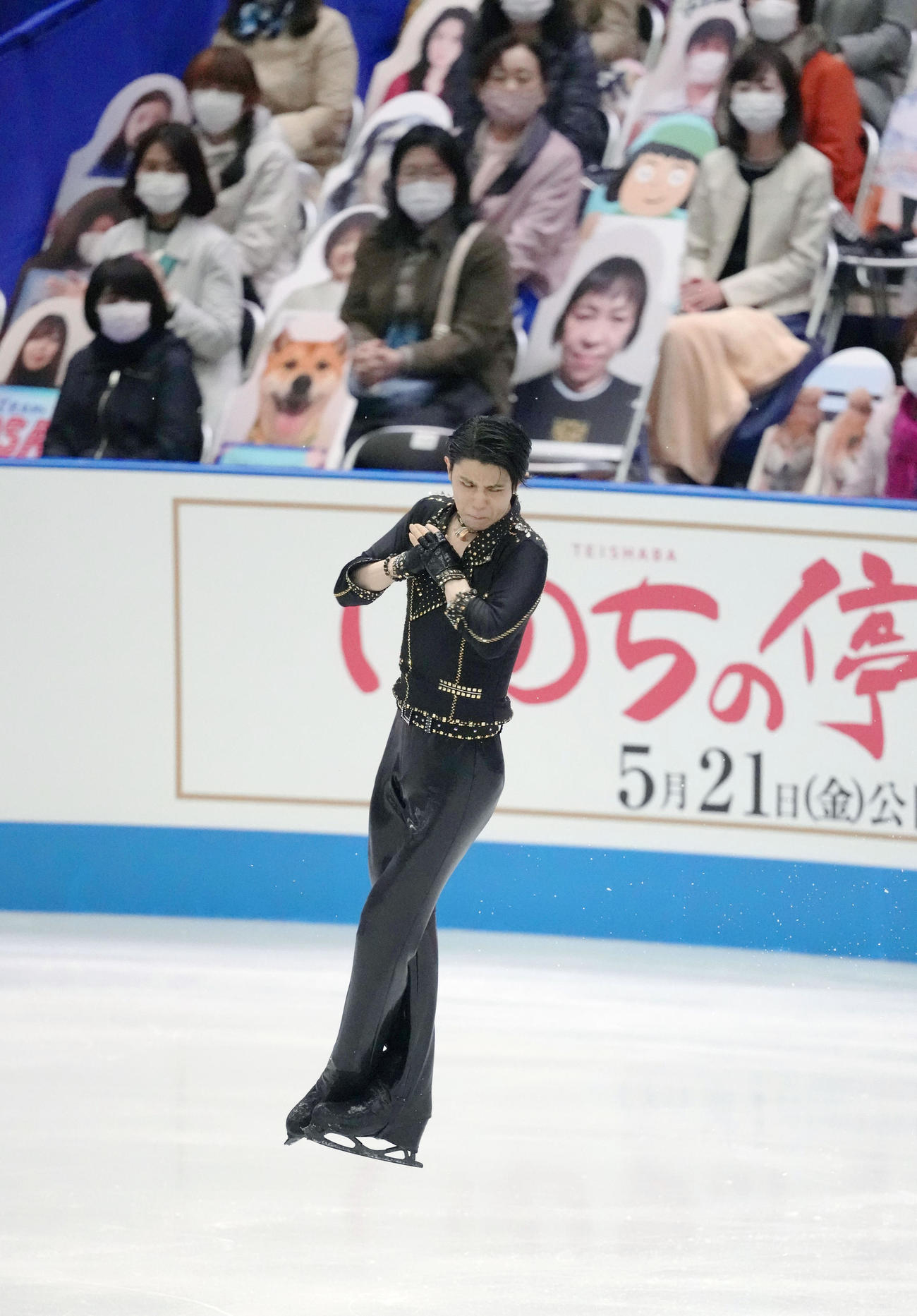 男子SPで演技する羽生結弦（代表撮影）