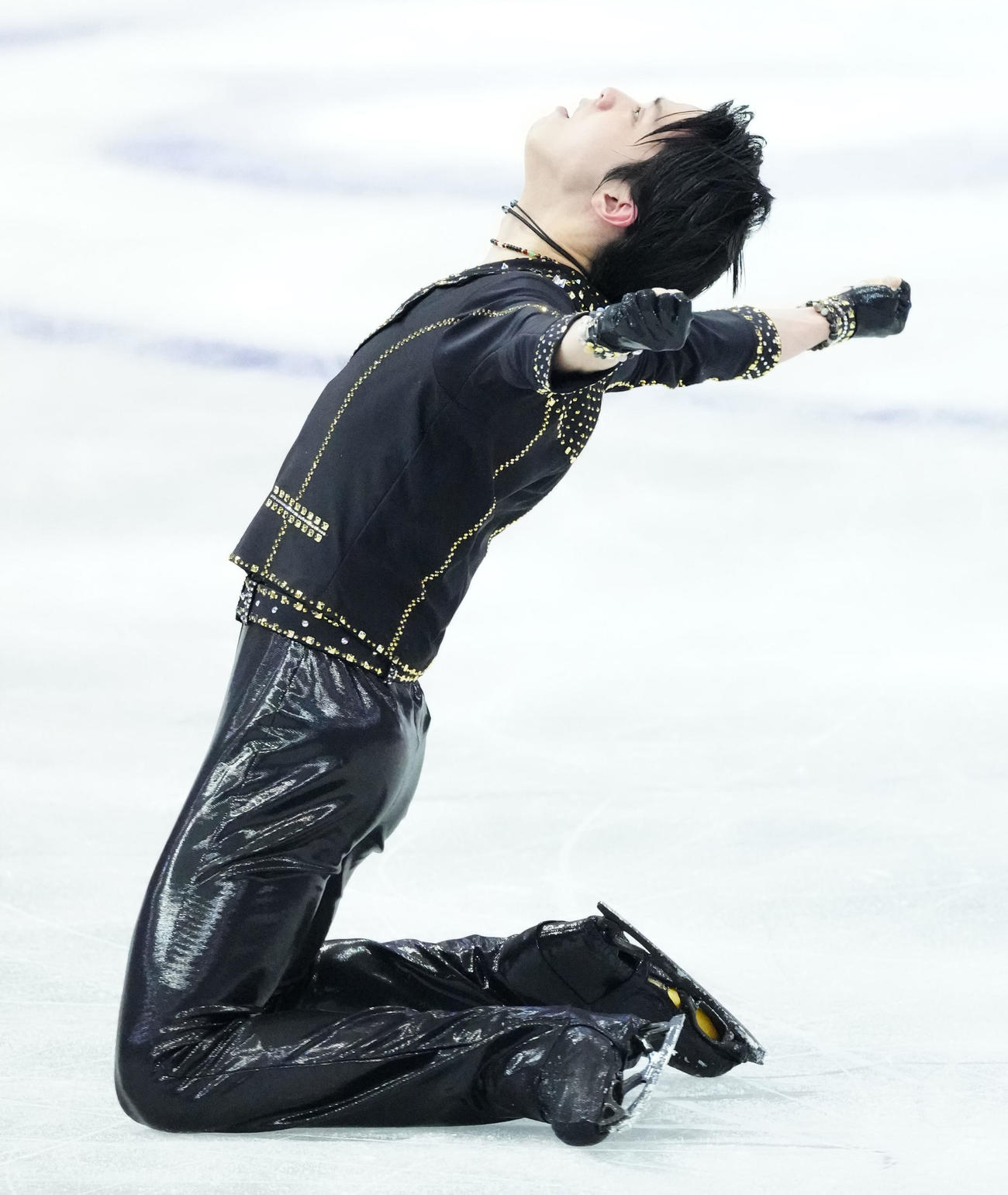 男子SPで演技する羽生結弦（代表撮影）