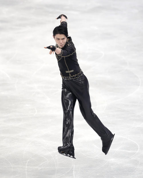 男子SPで演技する羽生結弦(代表撮影)