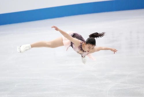 女子SPで演技する坂本花織(代表撮影)