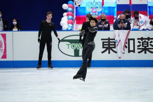 羽生結弦　4回転アクセル連続写真（代表撮影）