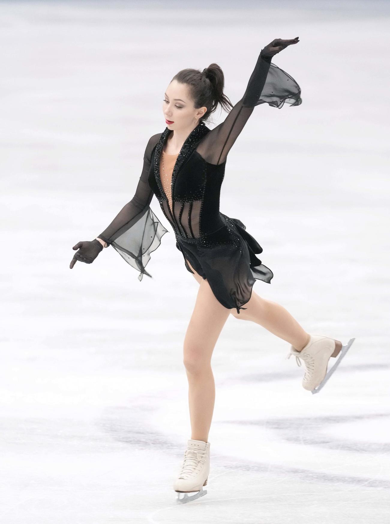 女子フリー　演技するエリザベータ・トゥクタミシェワ（代表撮影）
