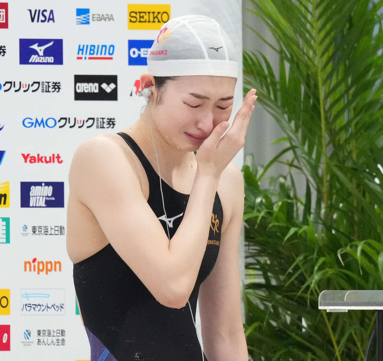 日本選手権女子100メートルバタフライで優勝、五輪出場も内定し涙する池江璃花子（2021年4月4日）