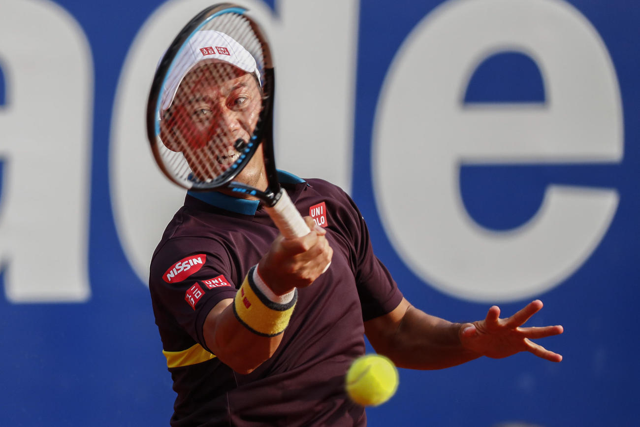 バルセロナオープンでナダルと対戦した錦織圭（AP)
