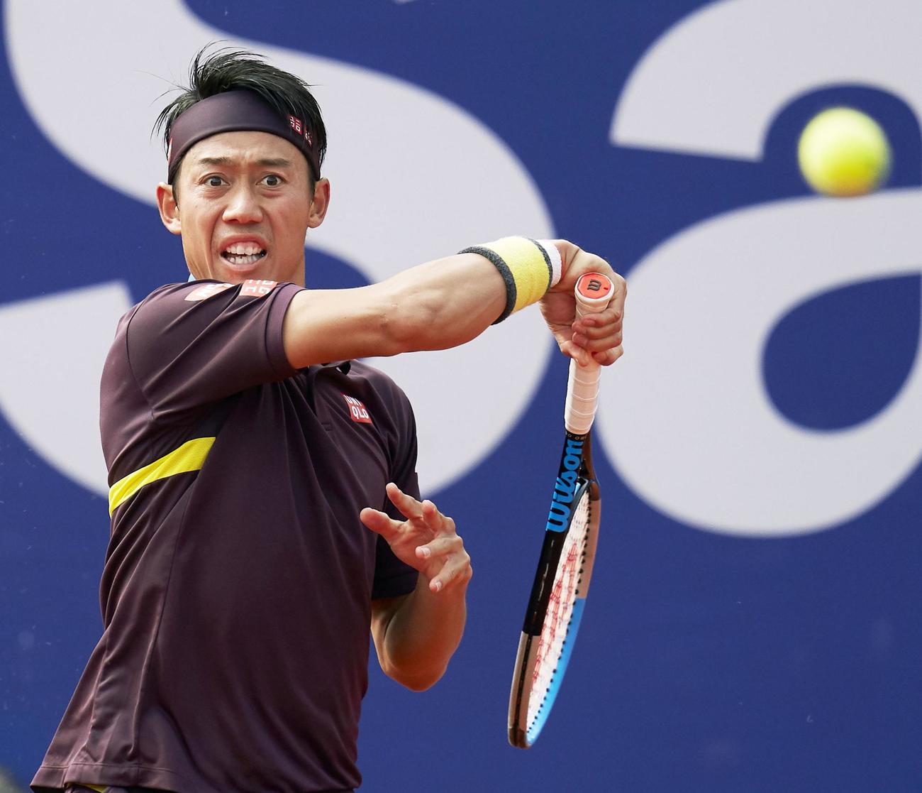 シングルス3回戦でラファエル・ナダルと対戦する錦織圭（共同）