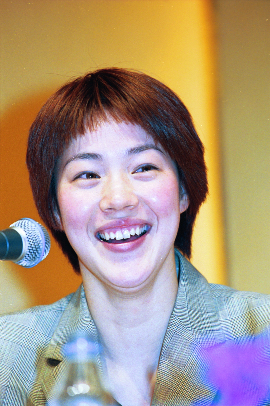 千葉すず会見競泳のシドニー五輪代表から漏れた千葉すずが都内で記者会見し、CASに提訴した心境を公の場で初めて語った