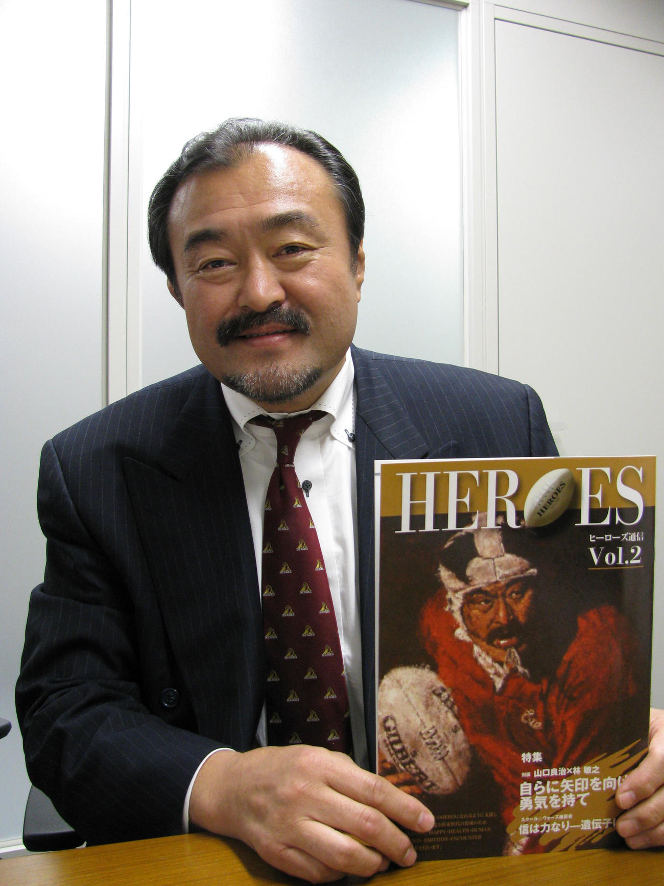 林氏はNPO法人「ヒーローズ」の理事長としてラグビーの普及活動を精力的に行っている