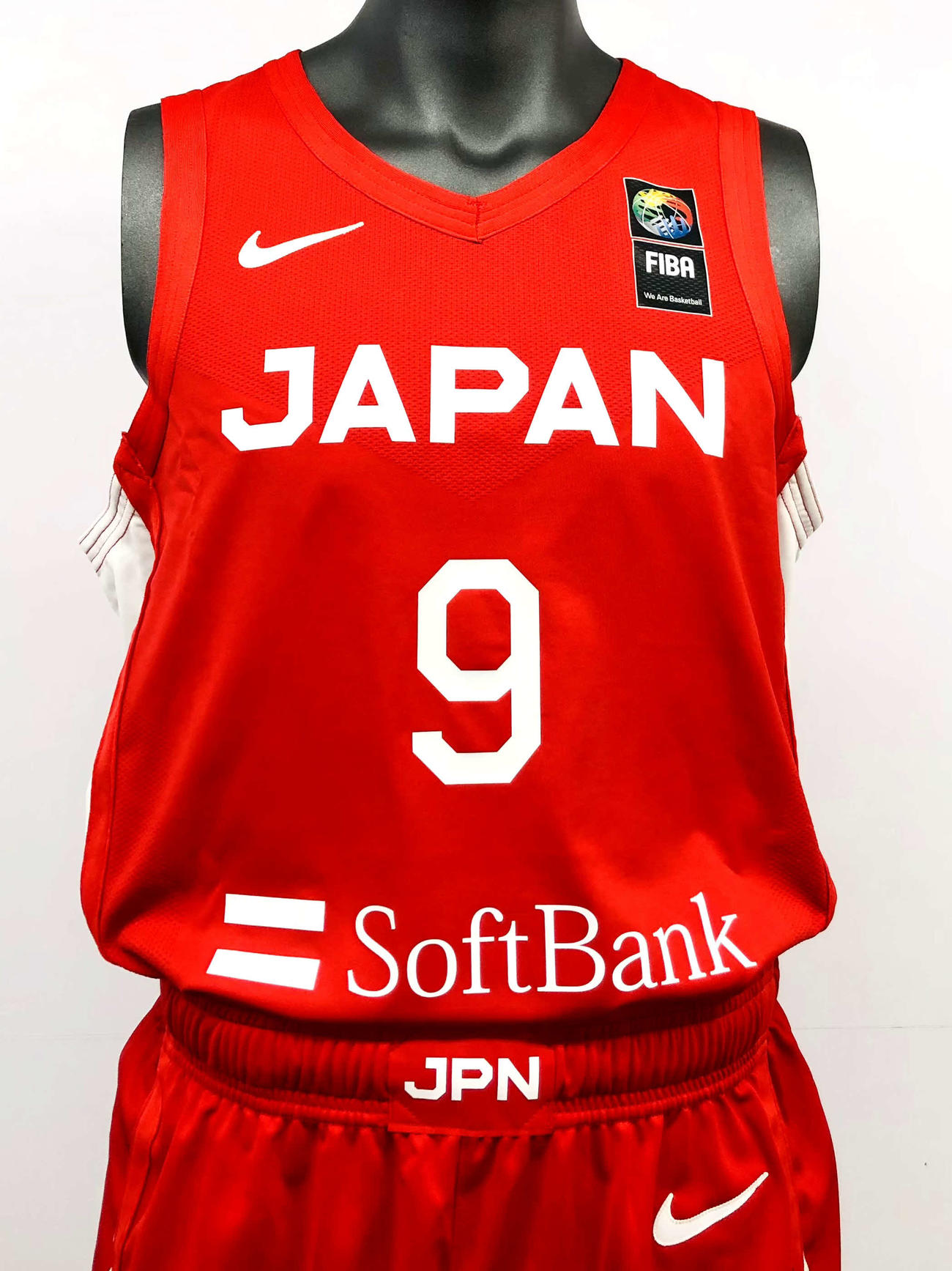 バスケットボール日本代表のナイキ製新ユニホーム(C)JBA