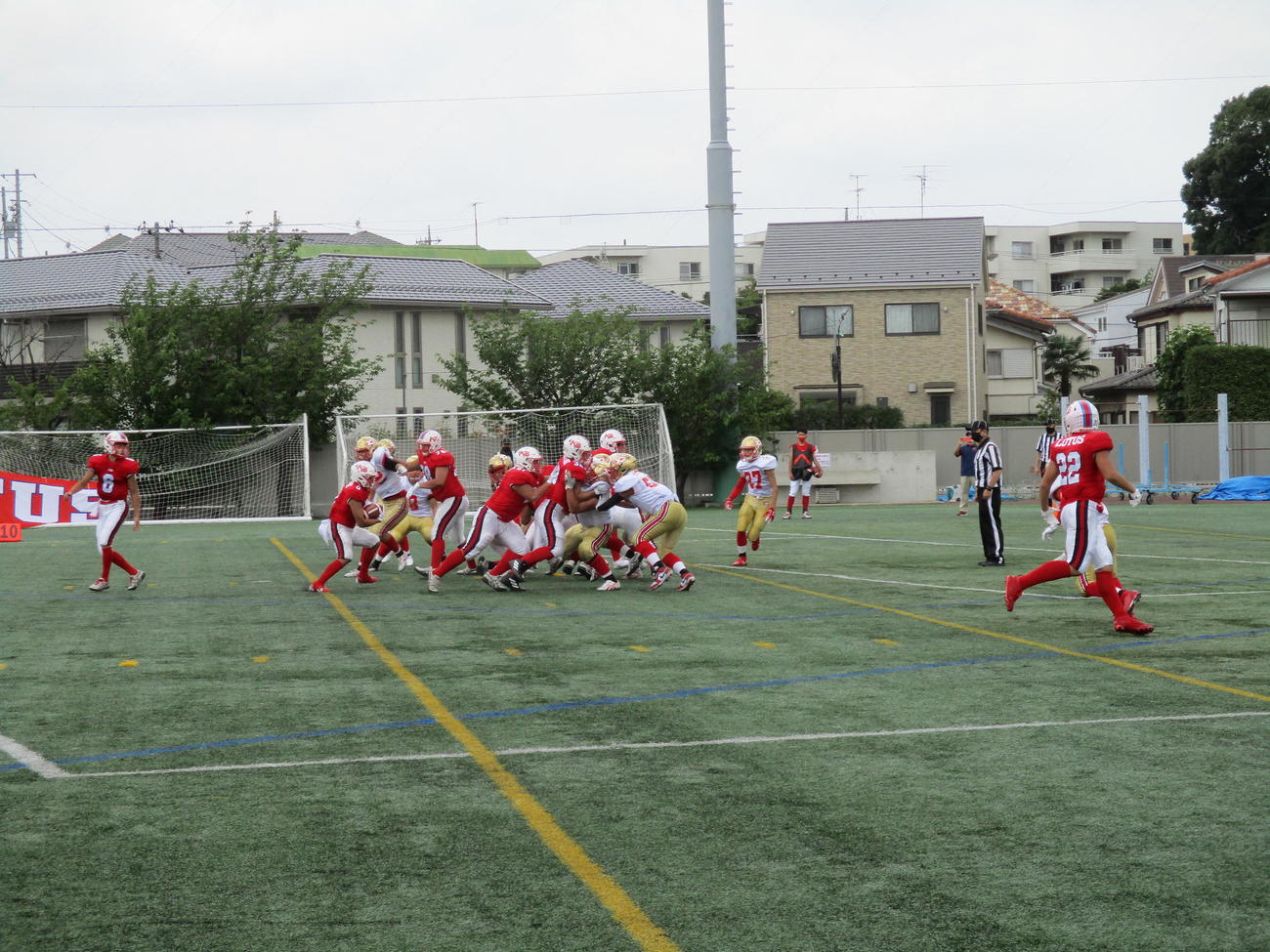 佼成学園RB岩井が逆転のTDランを挙げた