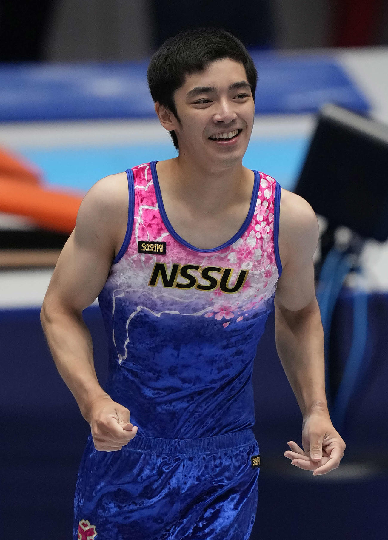 ゆかの予選を終え、笑顔を見せる白井（2021年6月5日撮影）