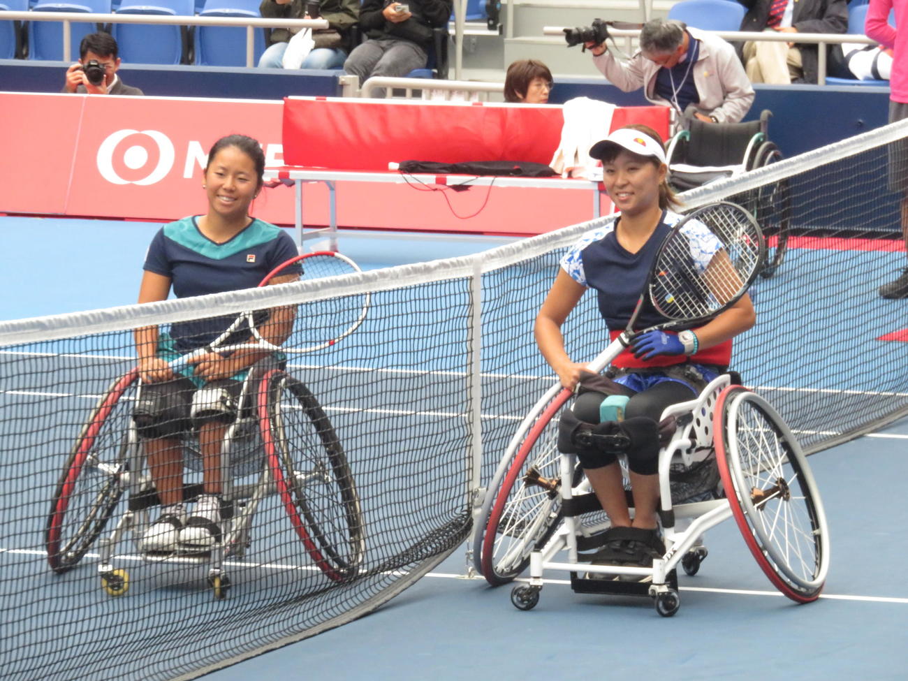 上地結衣（左）と大谷桃子（2019年10月27日撮影）