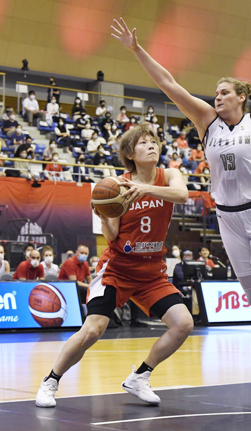 日本対ベルギー 第1クオーター、攻める高田(代表撮影)