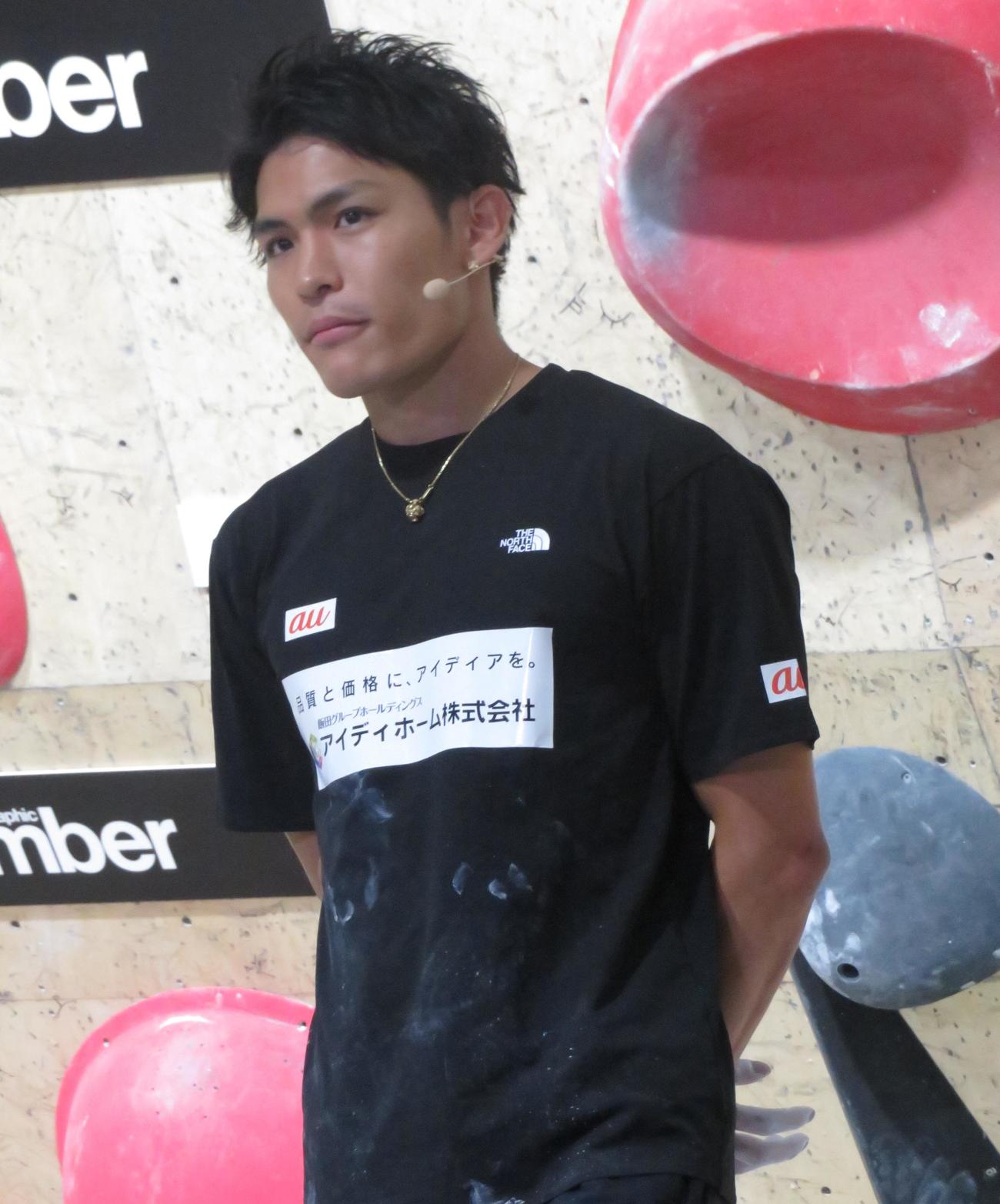 スポーツクライミングイベントに参加した楢崎智亜（撮影・峯岸佑樹）