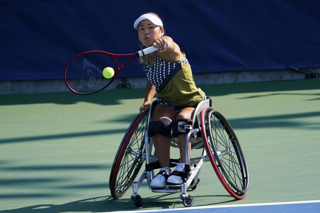 車いすの部女子シングルス準決勝で勝利した上地結衣＝ニューヨーク（AP＝共同）