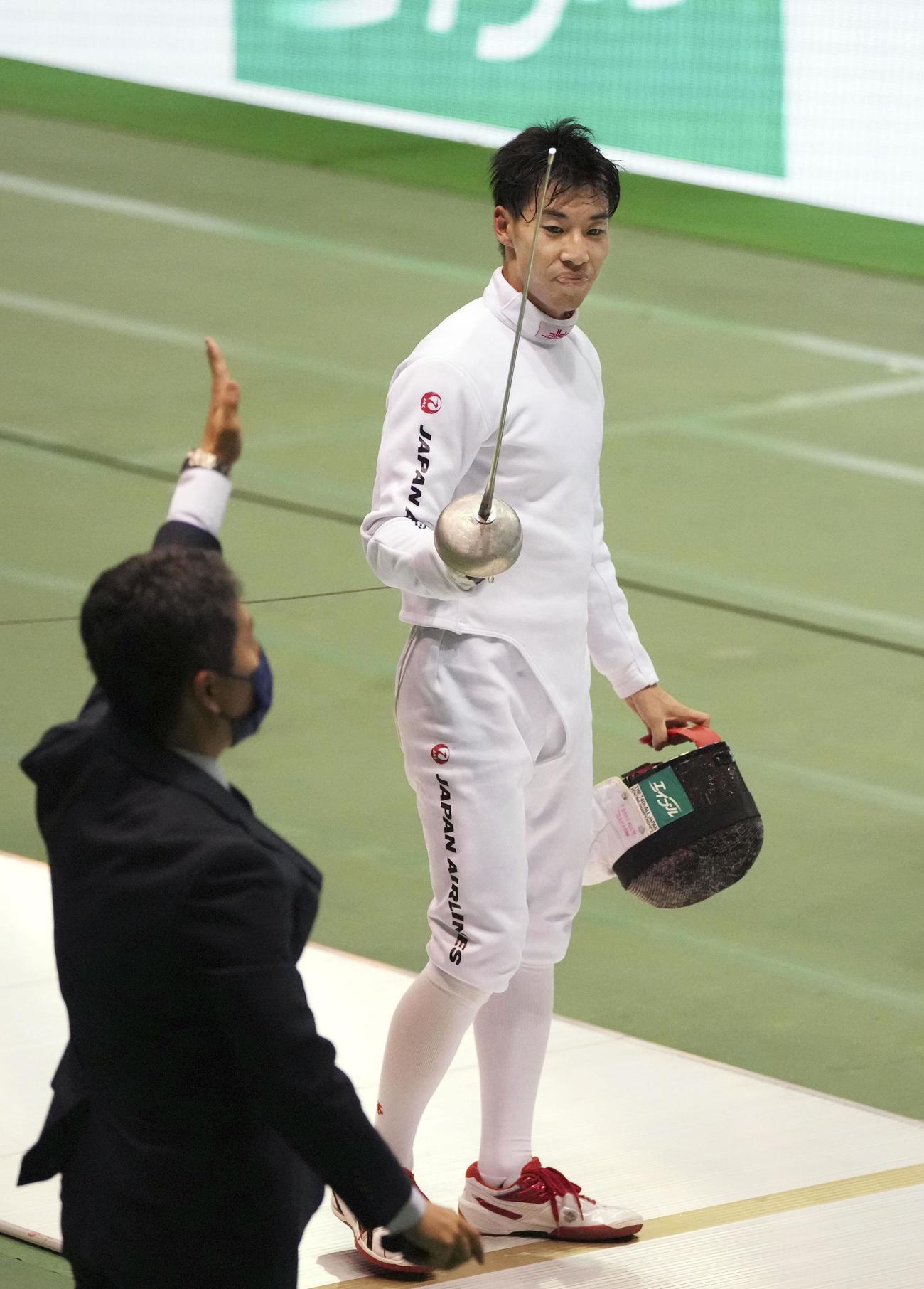 男子エペで決勝に進んだ加納虹輝（共同）