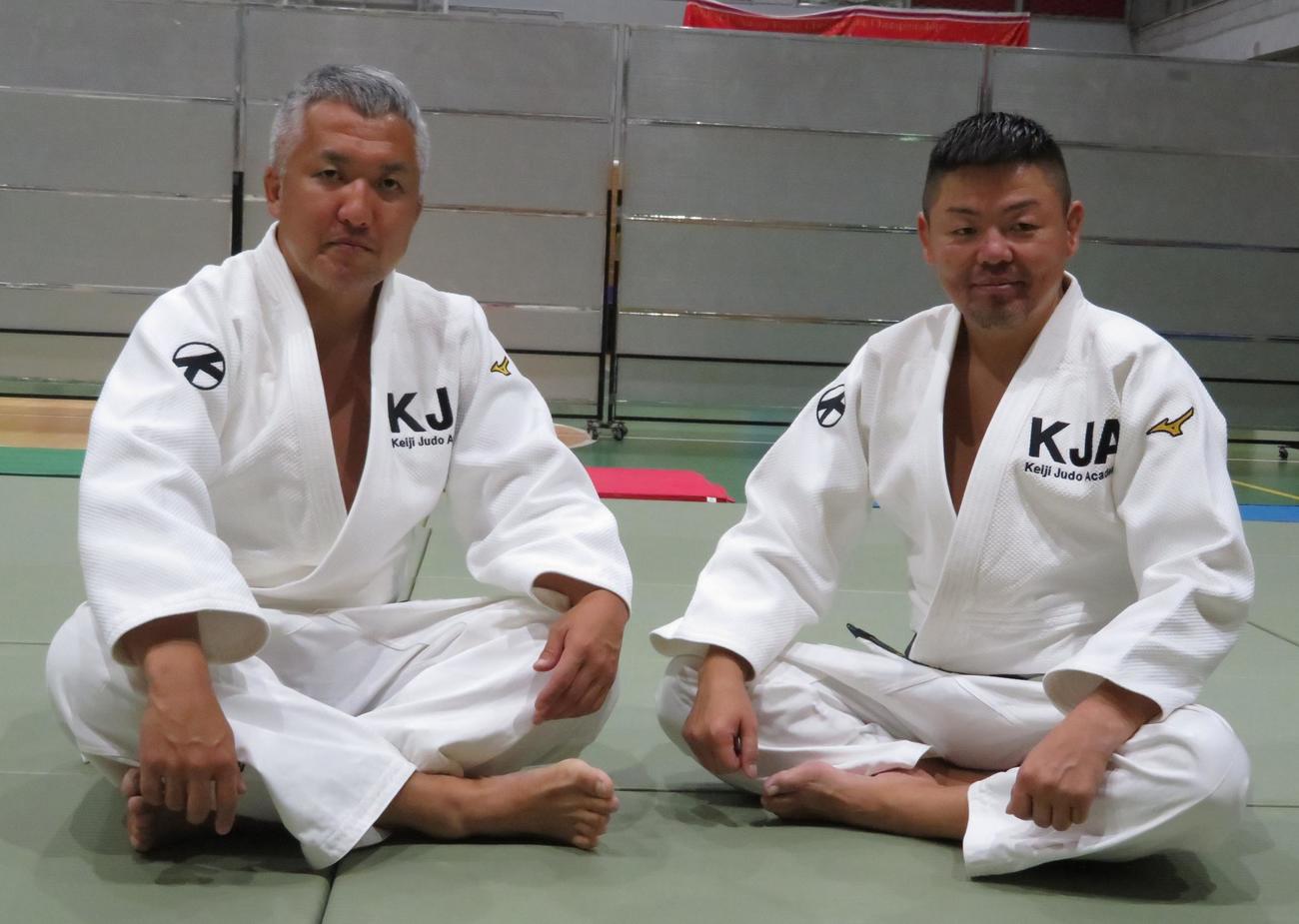 柔道教室を開催した鈴木桂治氏と武井俊介氏（右）（撮影・峯岸佑樹）