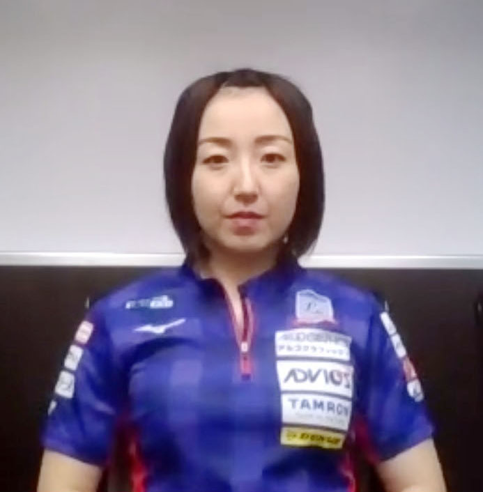 オンラインで取材に応じるカーリング女子、ロコ・ソラーレの藤沢五月（共同）